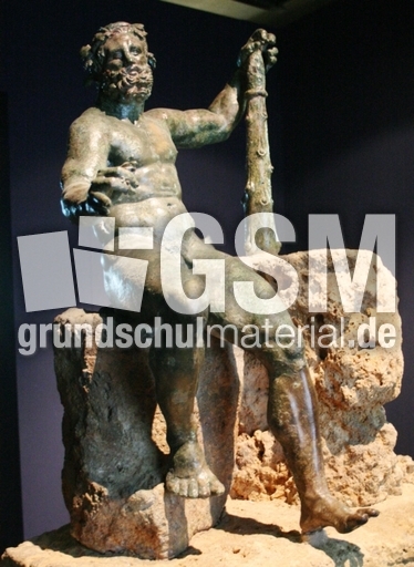 Statuette-des-Herakles-2.jpg